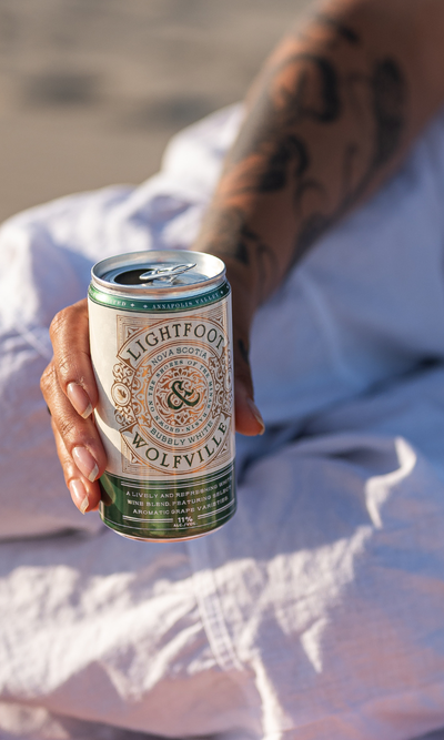 Bubbly White NV Can (12 pack)